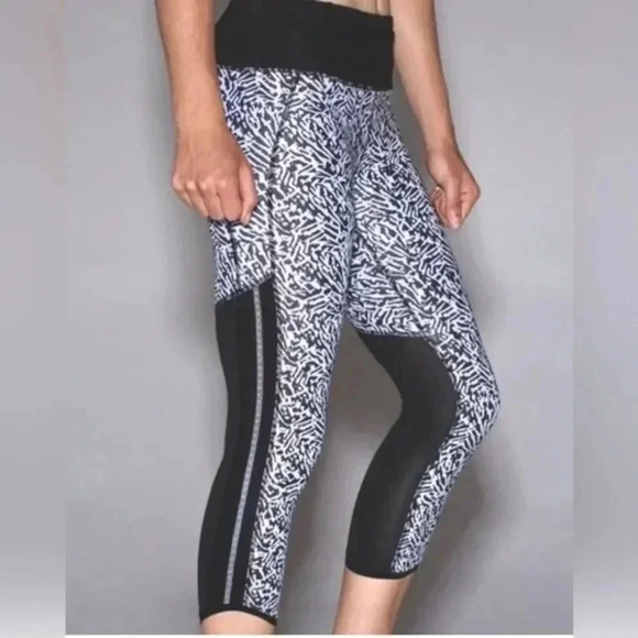 Lululemon Pace Speckled Leggings size 8 - Picture 1 of 4